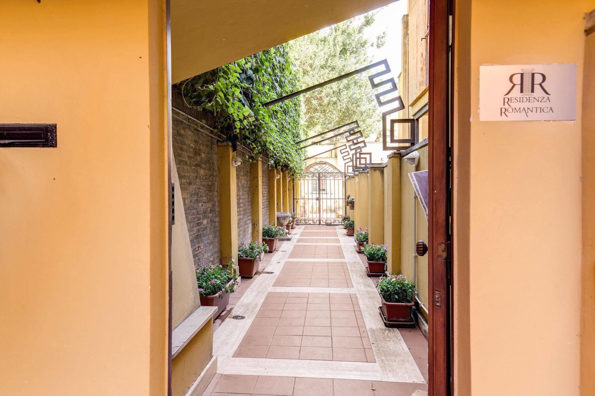 Residenza Romantica 2* Rome